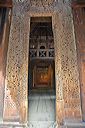 gol_stave_church_entry