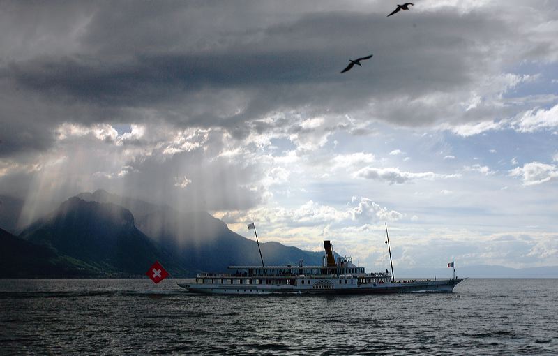 montreux_boat_rain.jpg