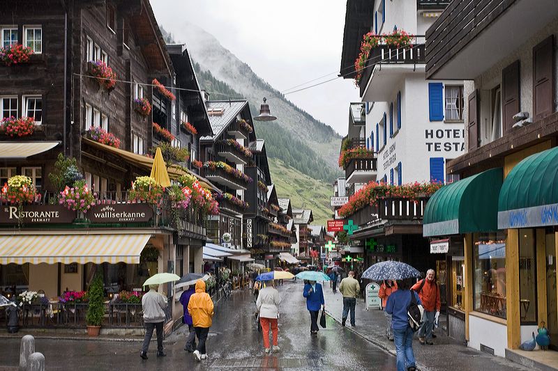 zermatt_street.jpg